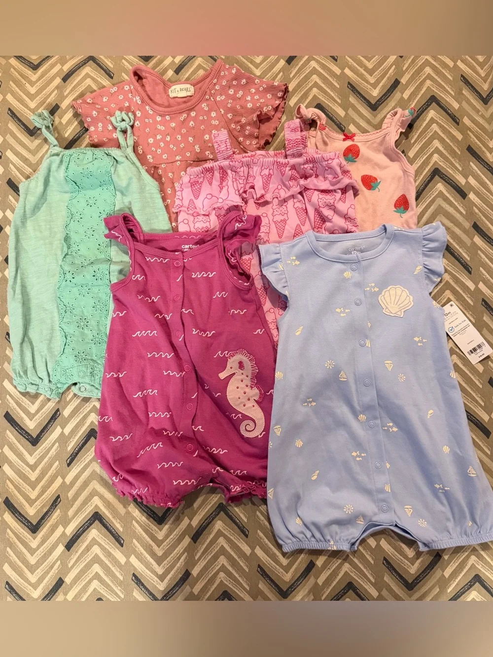 Bundle of 6 onesie/romper outfits - 12 Months